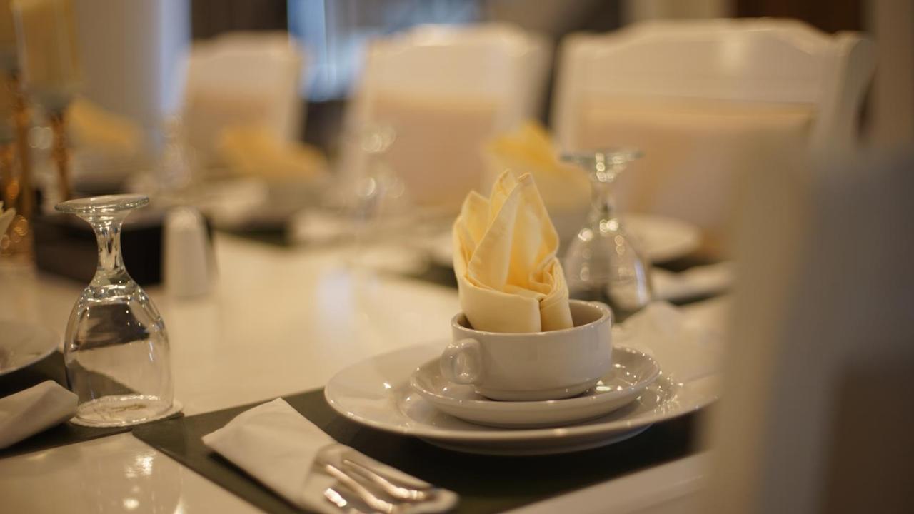 Raja Hotel Kuta Mandalika Resort & Convention エクステリア 写真