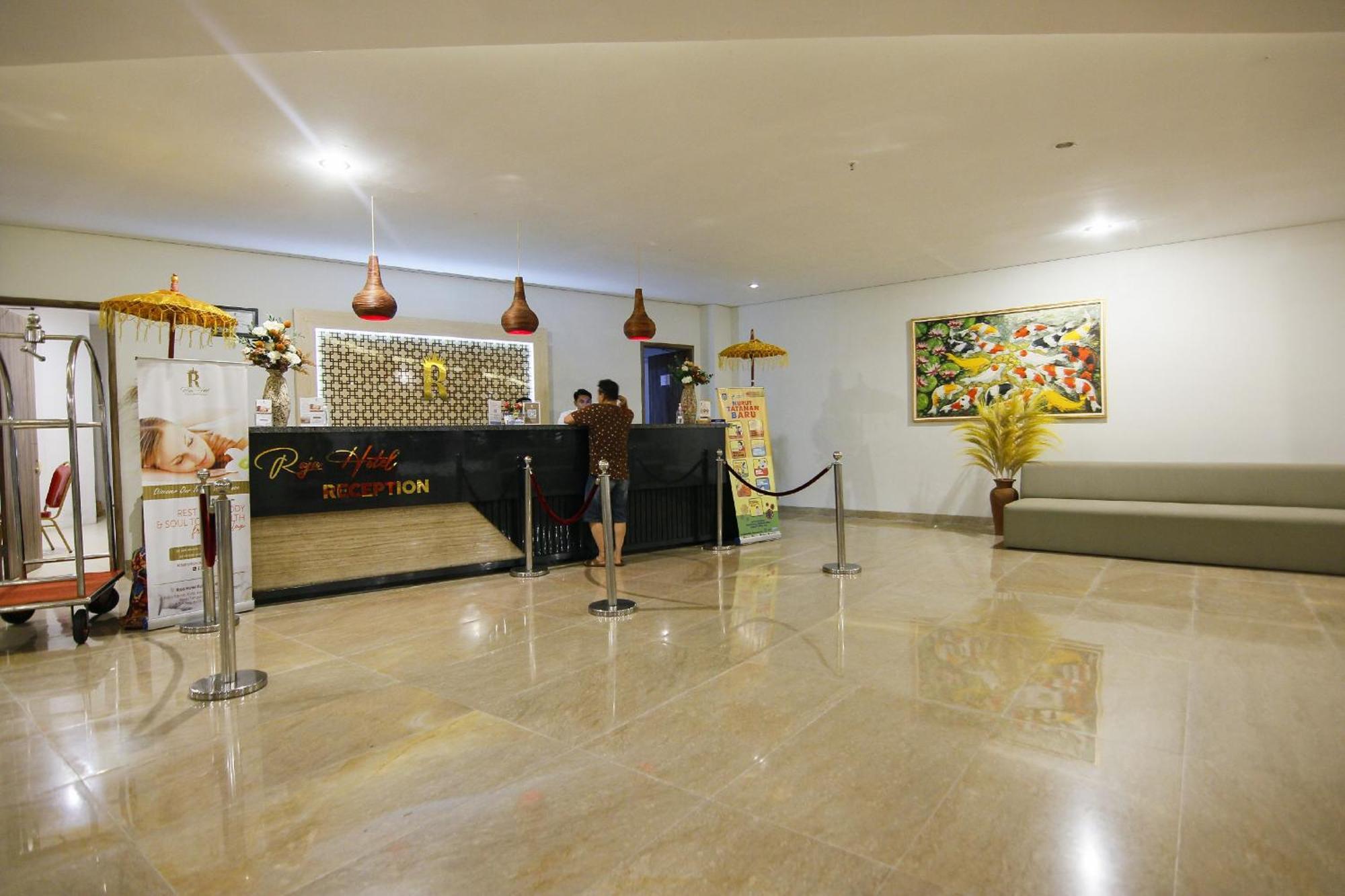 Raja Hotel Kuta Mandalika Resort & Convention エクステリア 写真