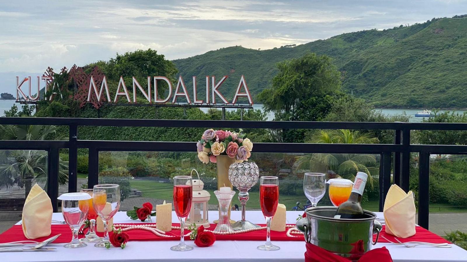 Raja Hotel Kuta Mandalika Resort & Convention エクステリア 写真